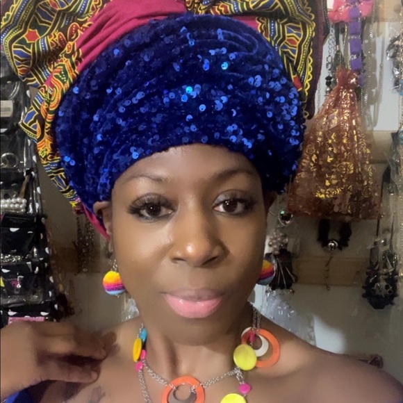 Meet your Posher, Nichole - Picture 10 of 14